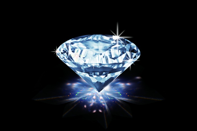 神奇！鉆石、激光奇妙搭配：能為無(wú)人機(jī)充電